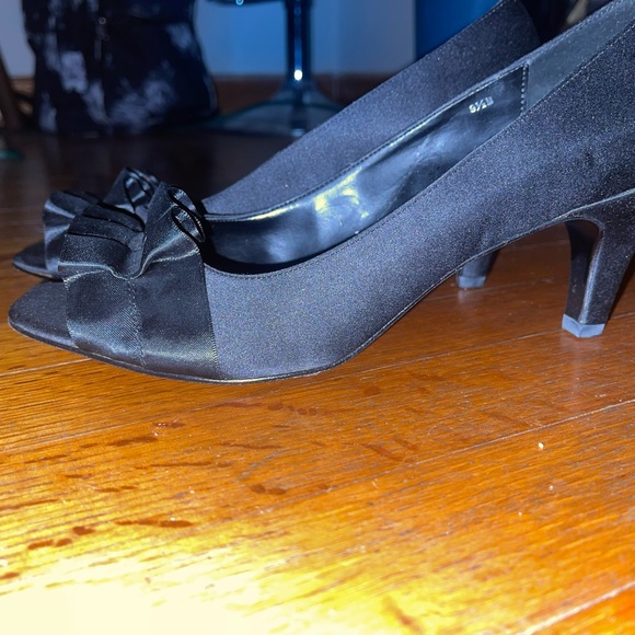 Vaneli Black Satin Ruffle Heels - Picture 6 of 6